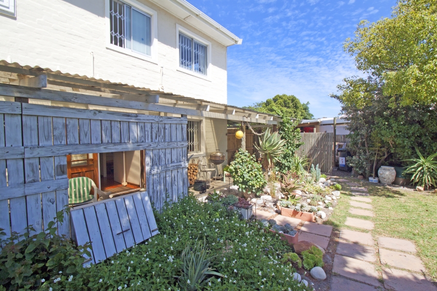 4 Bedroom Property for Sale in Kommetjie Western Cape